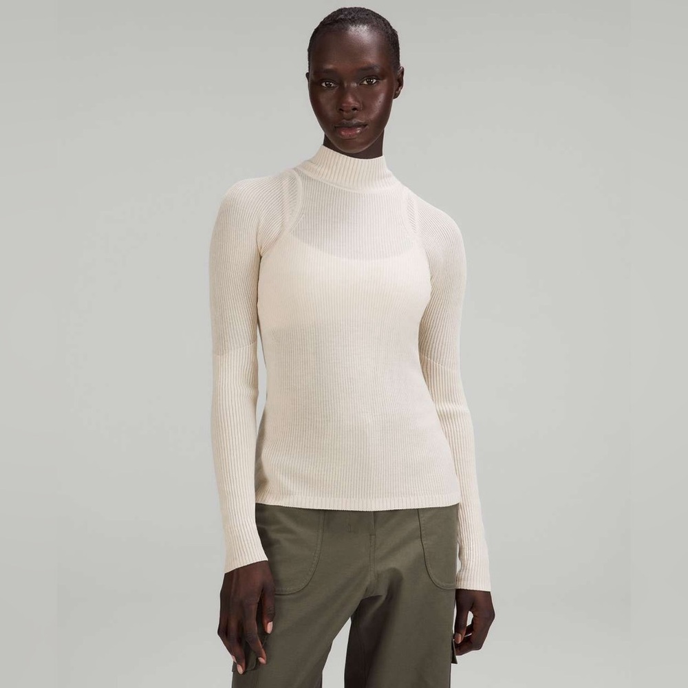Lululemon - Merino wool mock neck lightweight sweater